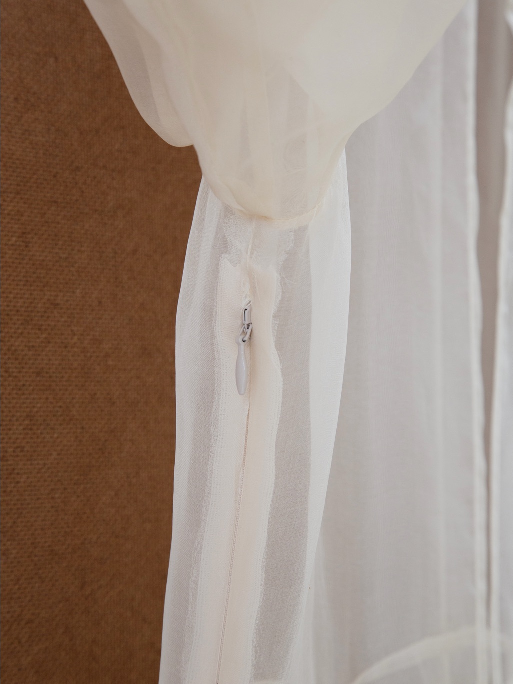 Kamperett Miere Gown Ivory Small — image 4 of 8